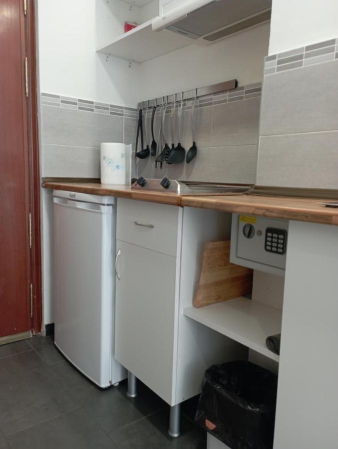 Amplio Estudio,Vista Mar Y Montana, A Pasos Del Centro 토레몰리노스 외부 사진