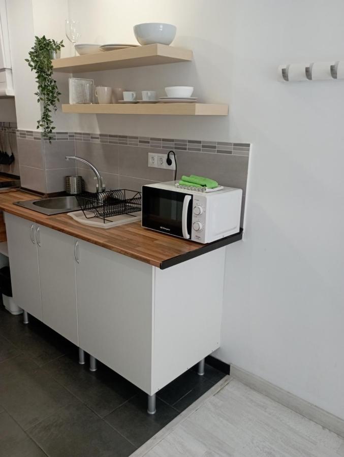 Amplio Estudio,Vista Mar Y Montana, A Pasos Del Centro 토레몰리노스 외부 사진